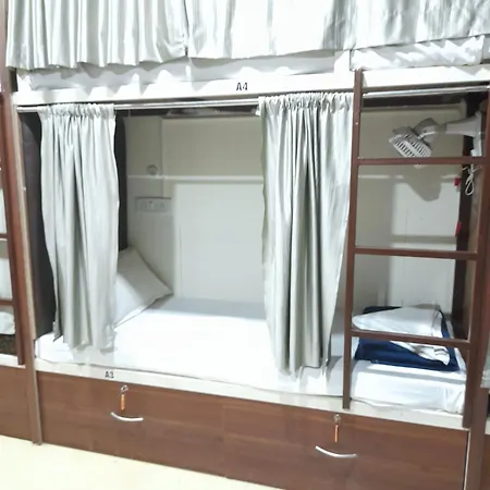Hostel Afreen Ac Dormitory *