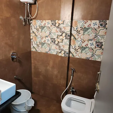 Hostel Sinhassan Juhu Mumbai