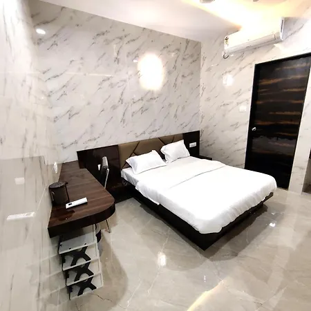 Comfy Mumbai