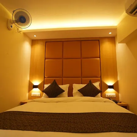 Boston Hotel 2*