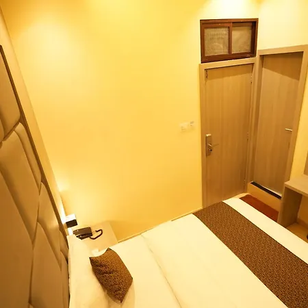 Hotel Boston Mumbai
