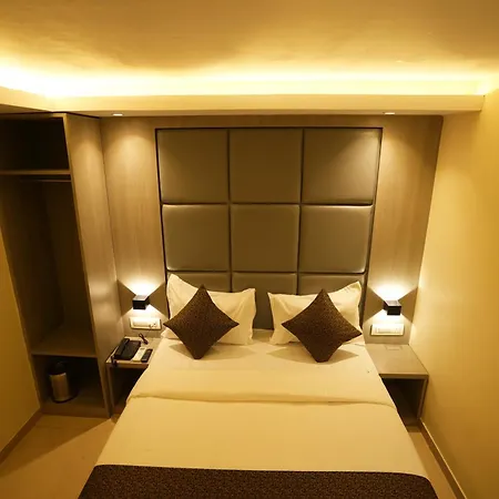 Boston Hotel 2*