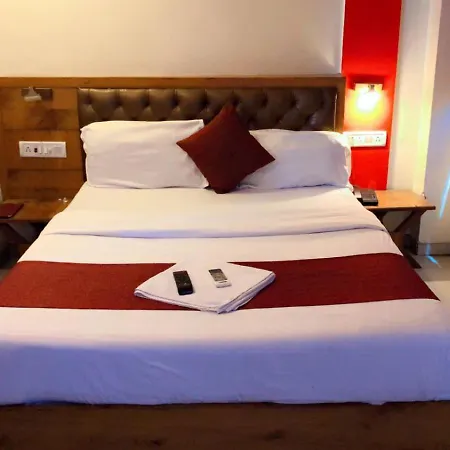 Hotel Grandeur-near International Airport