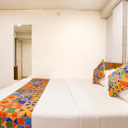 Havana Hotel *