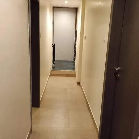 Le West Near Exhibition Center & 3* Mumbai