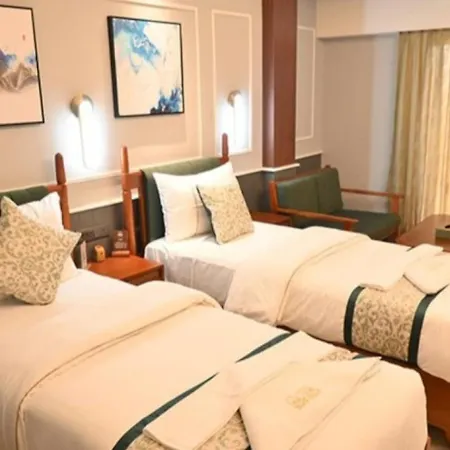 Hotel Venture Grand 3*