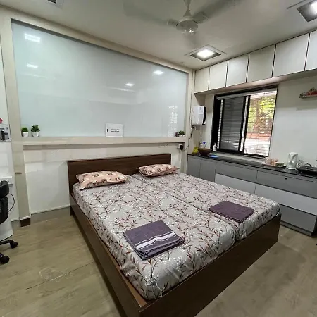 Pristine Studio Apartment, Andheri West *