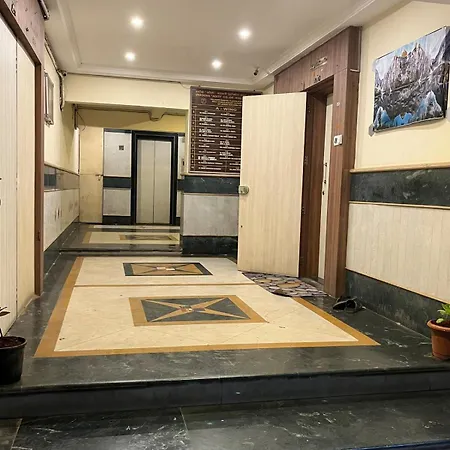 Apartment Pristine Studio Apartment, Andheri West Mumbai