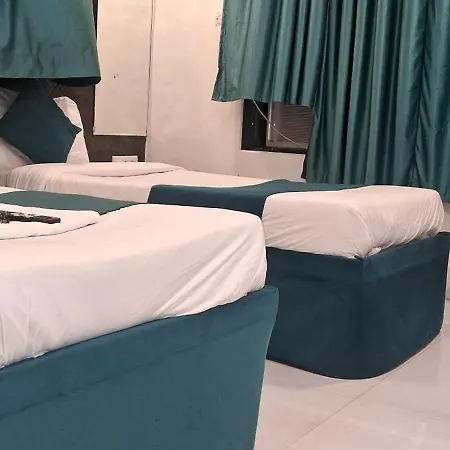 Shine Hospitality Group Hotel 3*