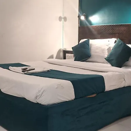 Shine Hospitality Group 3* Mumbai