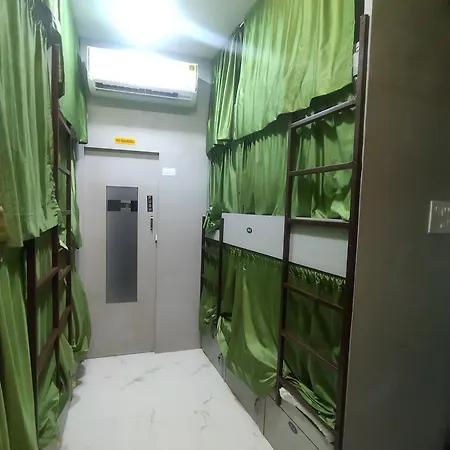 Hostel Noor Sakinaka