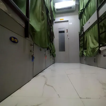 Noor Sakinaka Hostel *