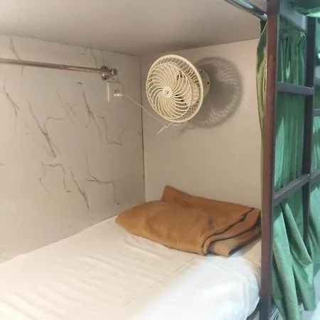 Noor Sakinaka Hostel Mumbai