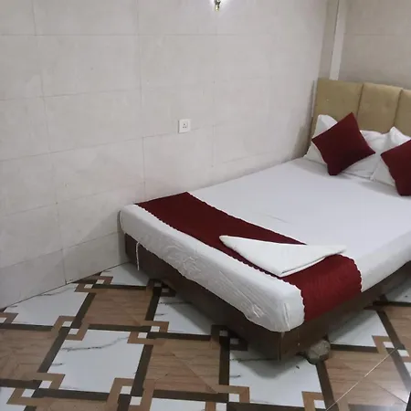 Royal Sakinaka Hotel *