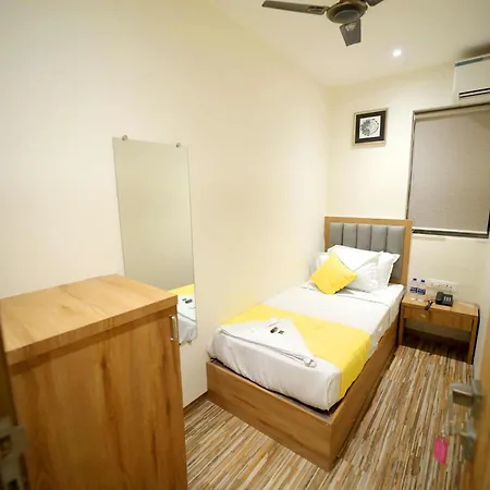 Hostel Cabinstay-airport *