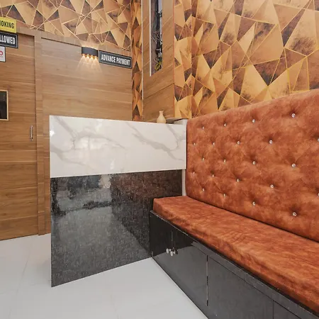 Capsule hotel Sahara Stay-near Nesco Exhibition Centre *