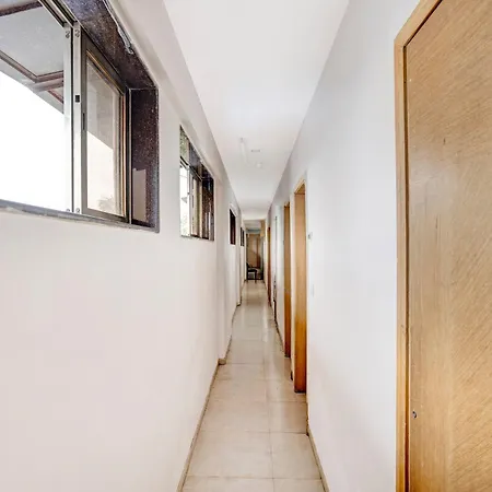 Hotel O Delight Near Andheri Railway Station