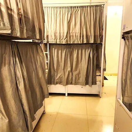 Hostel Hammock - Bandra Mumbai