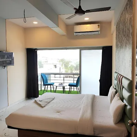 Guest house Glitz A Residency - Nr International Airport Mumbai