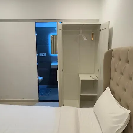 Osi Powai * Mumbai