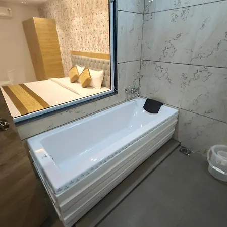 Morya Residency Parel Hotel Mumbai