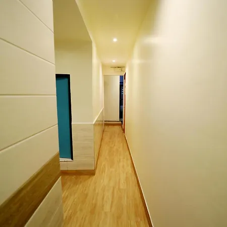Hostel The Hubz Mumbai