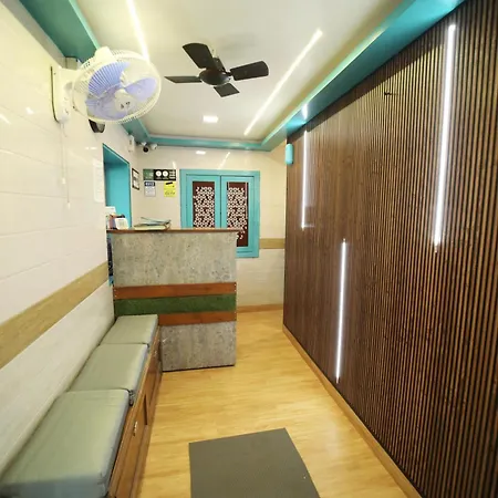 Hostel The Hubz