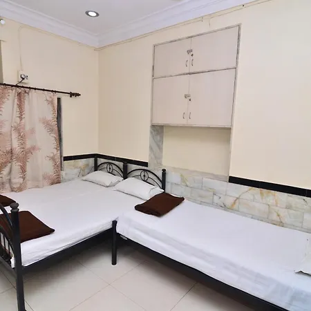 Shri Laxmi Hotel
