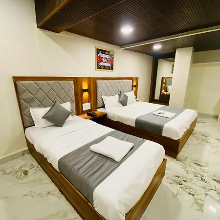 Hotel Aksa Palace Mumbai