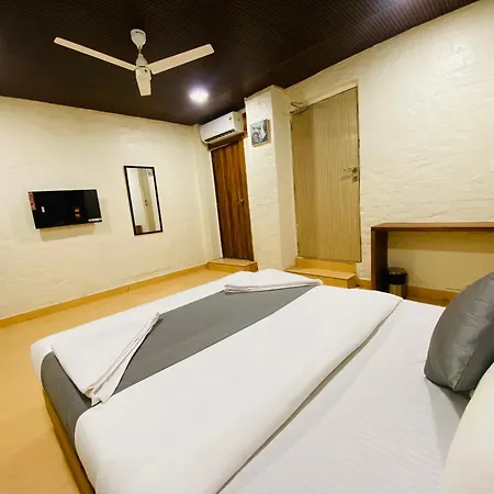 Aksa Palace Hotel