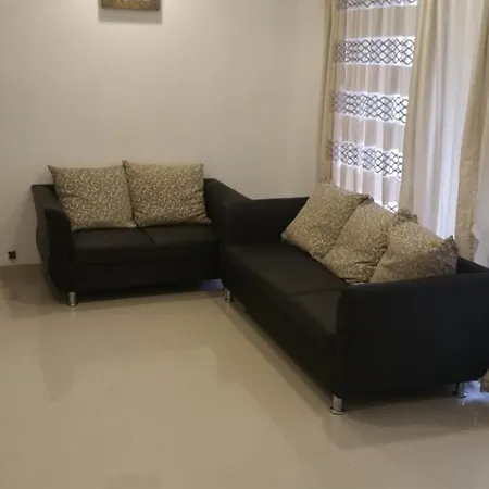 Spacious In Andheri Apartment Mumbai