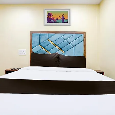 Fabhotel Aai Om Residency Mumbai