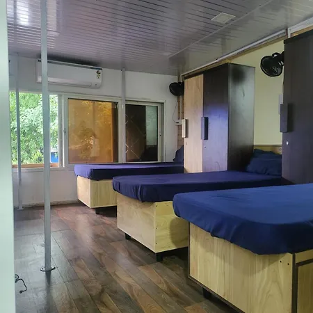 Hostel Zest 1054-andheri West *