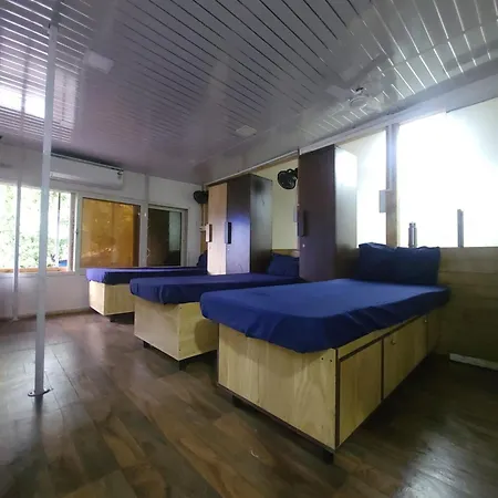 Hostel Zest 1054-andheri West Mumbai