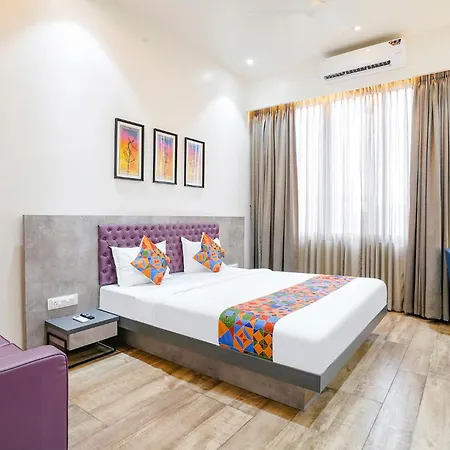Fabhotel Global Spaces - Nr Nesco Exhibition Center Hotel