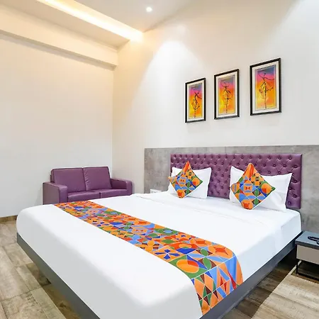 Fabhotel Global Spaces - Nr Nesco Exhibition Center Hotel 3*