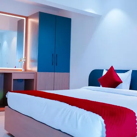 Hsquare Andheri West Hotel