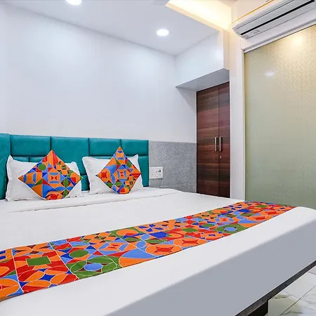 Via Ashoka Hotel 3*