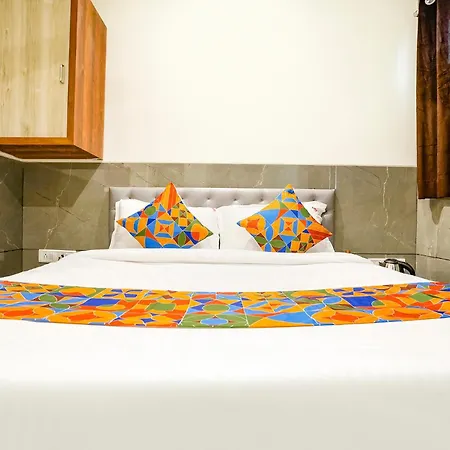 Hotel Fabhotel Shubham 3*