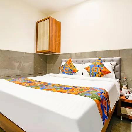 Hotel Fabhotel Shubham