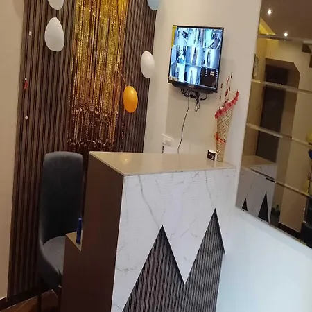 Hotel Amazing - Asalpha Metro Station *