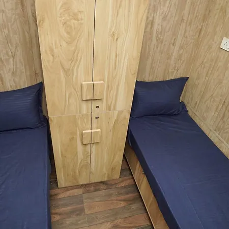 Zest 1054-andheri West Hostel *