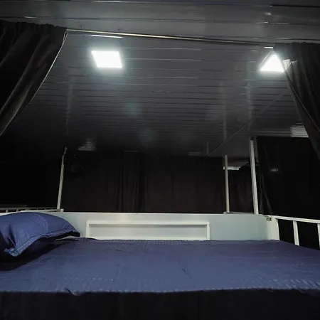 Hostel Zest 1054-andheri West *