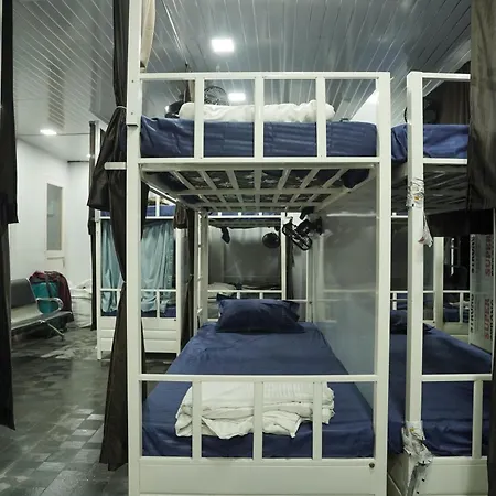 Zest 1054-andheri West Hostel Mumbai
