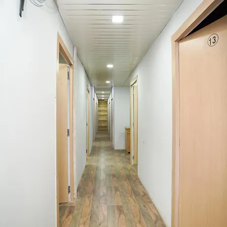 Zest 1054-andheri West Hostel Mumbai