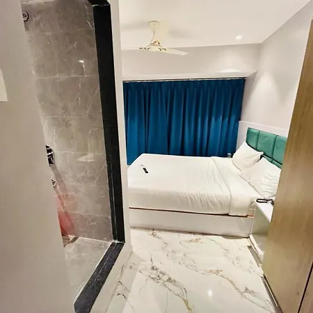 Hotel Grand Dyad - Near Kokilaben Hospital Andheri West