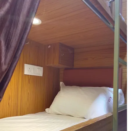 Hostel Kufa Pg *