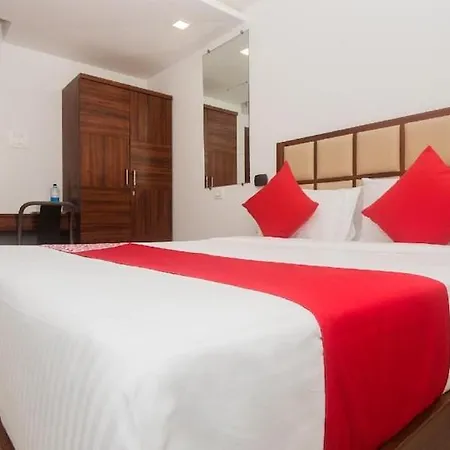 Grand Plaza