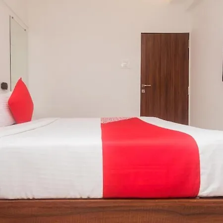 Grand Plaza Hotel 3*