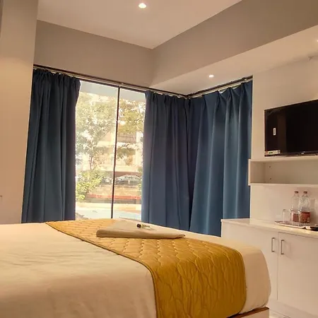 Hotel Grand Dyad - Near Kokilaben Hospital Andheri West